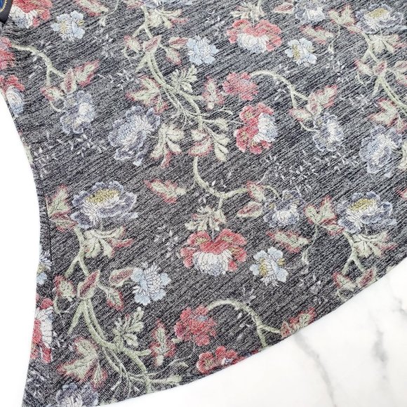 New Direction, Embroidered Floral Top, Small - Picture 5 of 7